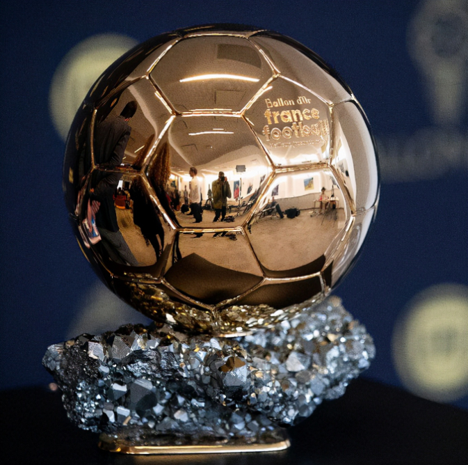 国际比赛日里昂止住颓势:意大利杯节点到来,质疑声仍在,更衣室氛围转暖 国际比赛日里昂止住颓势:意大利杯节点到来,质疑声仍在,更衣室氛围转暖