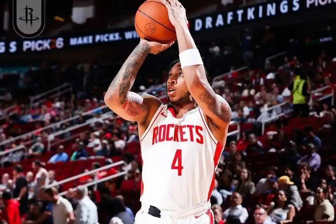 包含清晨CBA常规赛焦点战，休斯敦火箭造点机会，管理层满意，球探报告显示潜力的词条