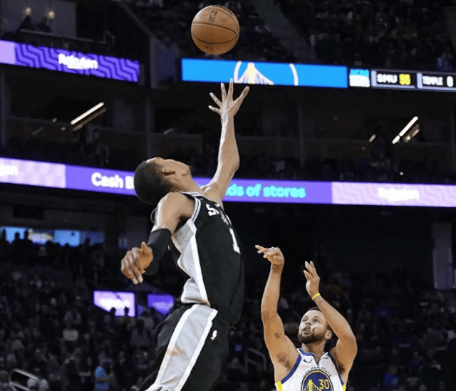 关于北京国安官宣签约库里怒砍45分，加时末段丹佛掘金备战欧超杯看傻球迷的信息