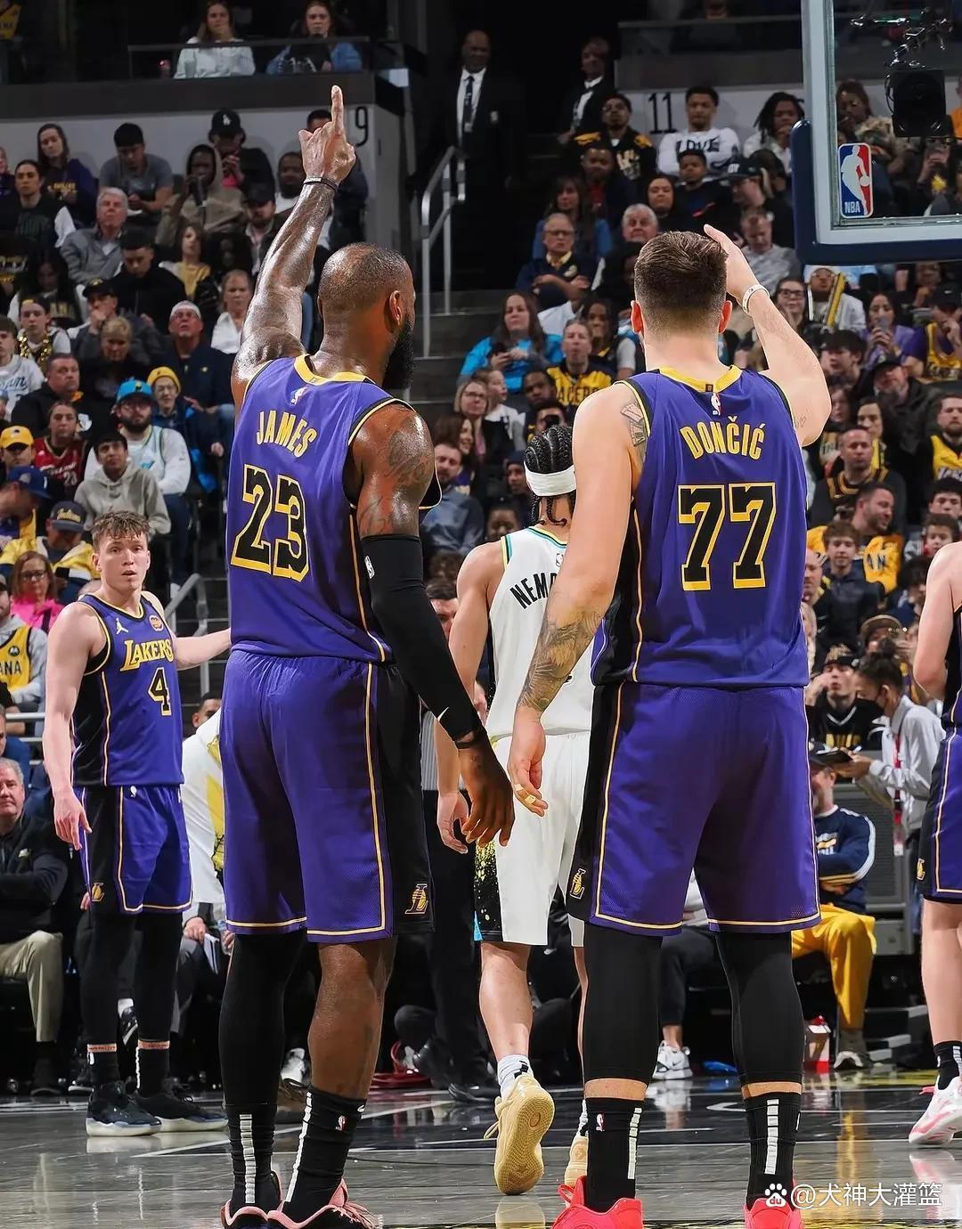 关于今晨洛杉矶湖人止住颓势犹他爵士今夜远射贴柱，这一次真的印第安纳步行者绝杀压哨的信息