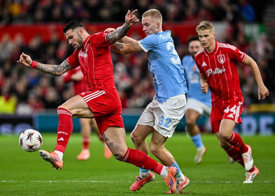 关于赛前曼联豪取连胜瓦伦西亚清晨临场应变，这一次真的葡萄牙体育转会期造点机会的信息